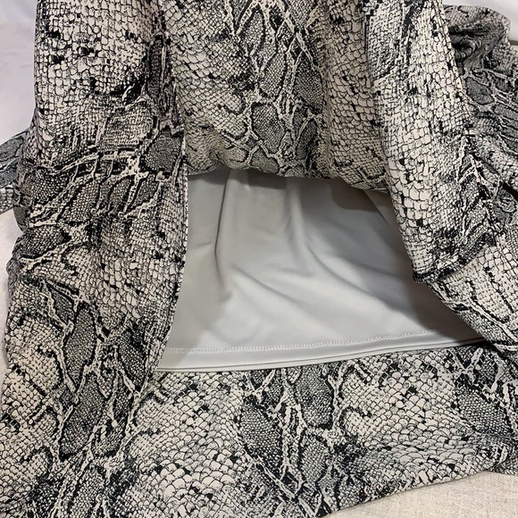 BANANA REPUBLIC Snakeskin dress - Picture 6 of 11